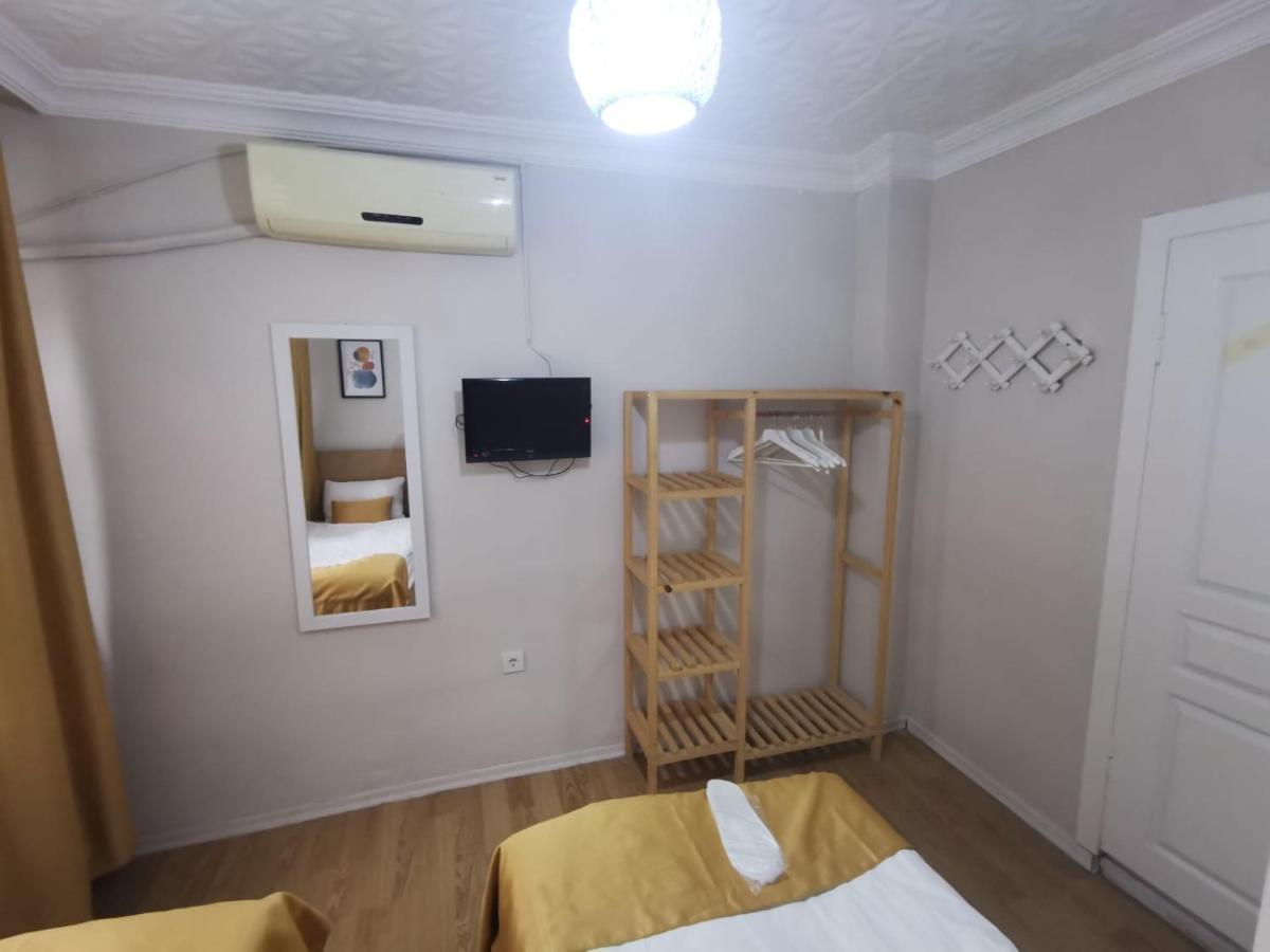 Konut Wooden House Hotell Istanbul Eksteriør bilde