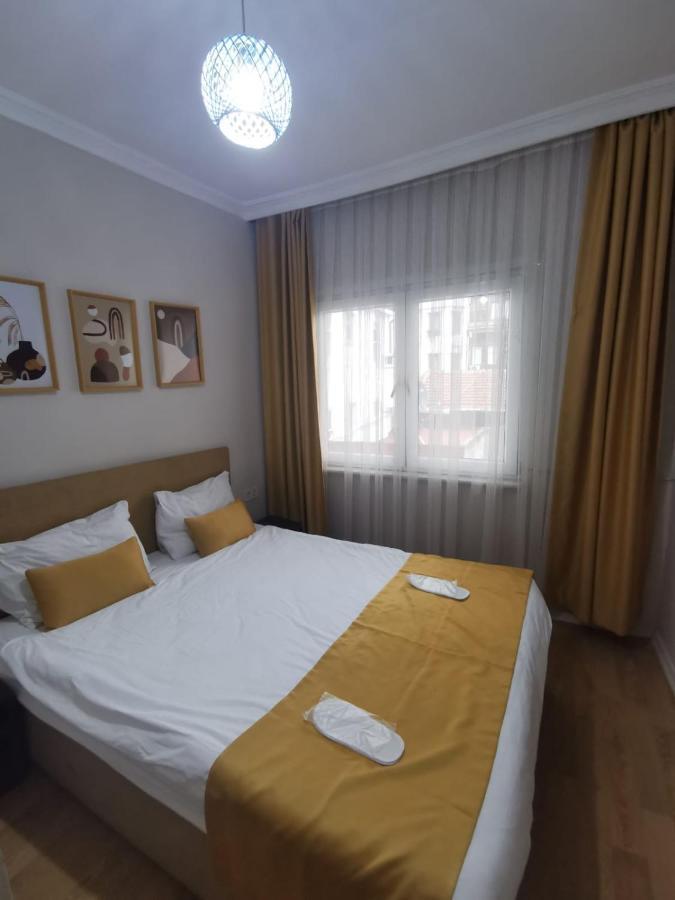 Konut Wooden House Hotell Istanbul Eksteriør bilde