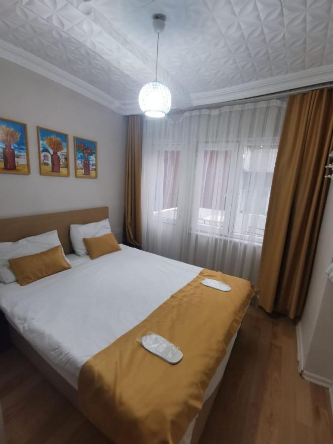 Konut Wooden House Hotell Istanbul Eksteriør bilde